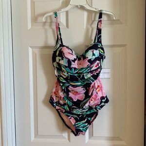 Liz Claiborne swimwear size 12 one piece